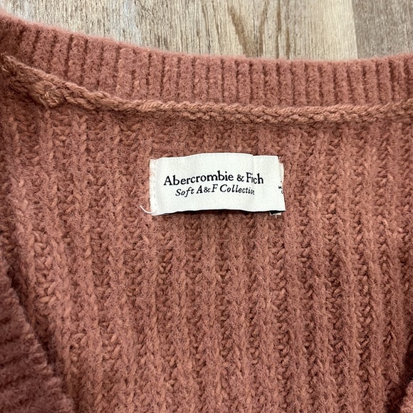 Abercrombie DreamLush Slim V-Neck Sweater - Picture 4 of 5